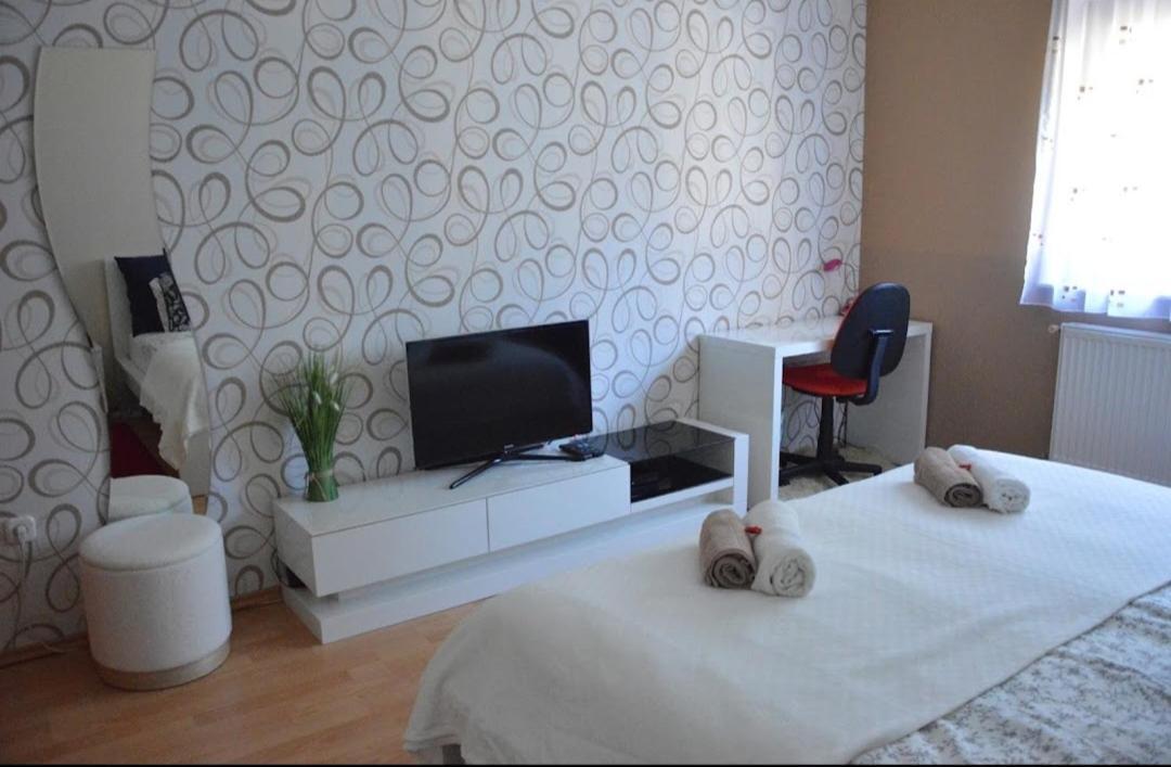 Villa Csilla Elegant House Erd Ngoại thất bức ảnh